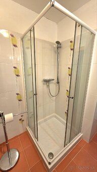 Ponúkam na prenájom 2-izbový zariadený apartmán vhodný pre 4
