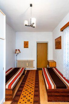 Exkluzívna ponuka – luxusný rodinný dom v centre obce
Ponúka
