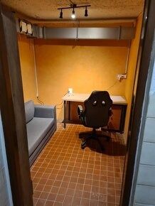 V prípade záujmu, alebo akýchkoľvek otázok nás kontaktujte n