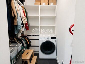 Ponúkame na predaj štýlový a moderne zrekonštruovaný 3-izbov
