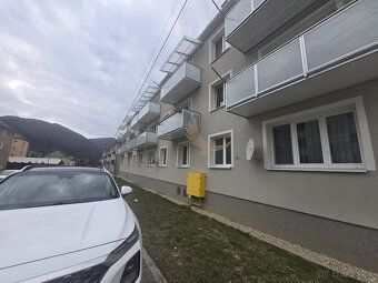 Typ: 2-izbový byt Ulica: Hronská Obec: Valaská
Ponúkame na p