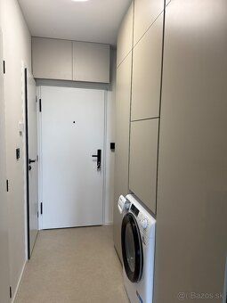 Ponúkame na prenájom úplne nový klimatizovaný apartmán na 8.