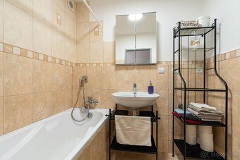 Ponúkame na predaj 3-izbový byt vo vyhľadávanej lokalite Koš