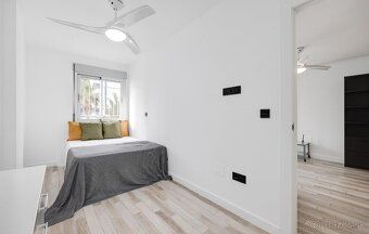 Plocha: 57.00 m² Izby: 3 Spálne: 2 Kúpeľne: 1 Poschodie: 3 R