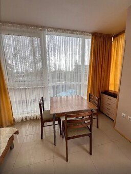 Plocha: 33.00 m² Spálne: 1 Kúpeľne: 1 Parkovanie: áno Lokali