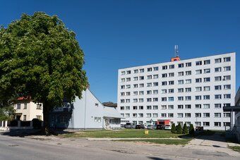 Ponúkame na predaj útulný 1 izbový byt vo výmere 36 m2 v pol