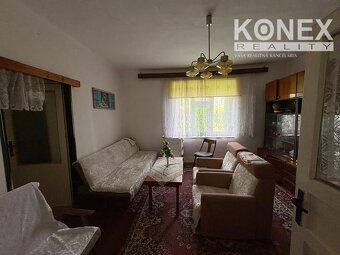 ID:3995 Ponúkame na predaj pozemok s rodinným domom v pokojn