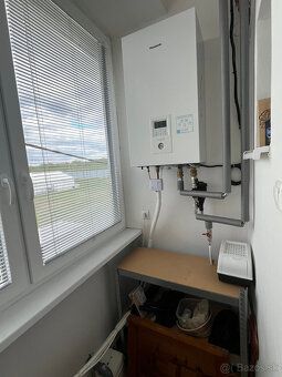 Predám veľko-metrážny 2 izbový byt 82 m2 s lodžiou, dvoma pi