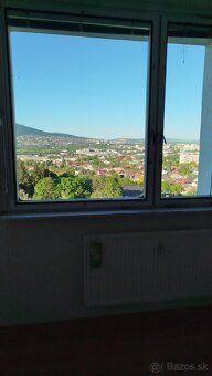 Byt sa nachádza vo výbornej lokalite na Dieloch , vhodný na 