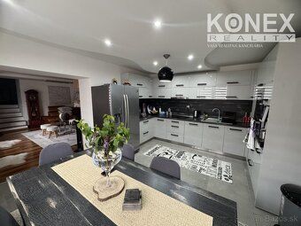 ID:3998 Ponúkame na predaj rodinný dom po kompletnej rekonšt
