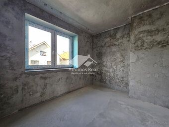 Ponúkame Vám na predaj samostatne stojaci 6 - izbový rodinný