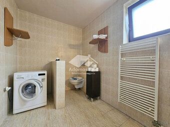 Ponúkame Vám na predaj samostatne stojaci 7 - izbový dvojpod