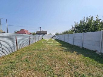 Ponúkame Vám na predaj samostatne stojaci veľký 4 - izbový r