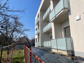 Ponukam na prenajom 2,5 izbovy byt v novopostavenom modernom