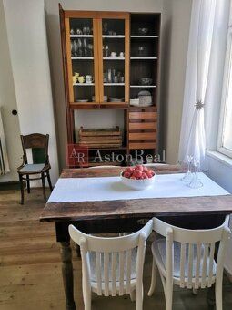 AstonReal ponúka na predaj dve nehnuteľnosti na jednom pozem
