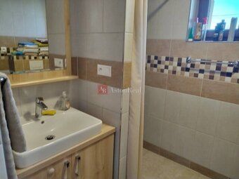 EXKLUZÍNE AstonReal ponúka na predaj čiastočne prerobený a z
