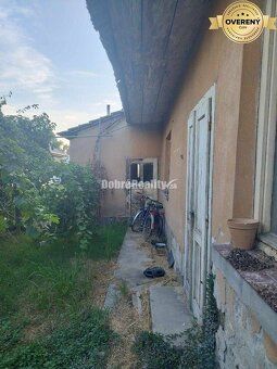 Ponúkam exkluzívne na predaj 4-izbový RD zo 60-tych rokov s 