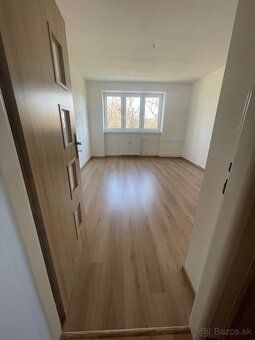 Napredaj 2 izbový byt o rozlohe 58 m2 po komplexnej rekonštr