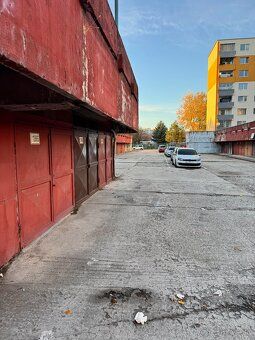 Ponúkam na predaj samostatnú garáž s výmerou 13 m² na Bebrav