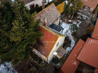 Ponúkame na predaj rodinný dom v pôvodnom, udržiavanom stave