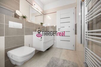 TARGETREAL ponúka na predaj moderný 4-izbový rodinný dom s j