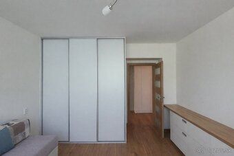 🏡 Pripravujeme do predaja: Priestranný 3-izbový tehlový byt 