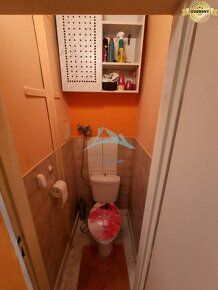 **Na predaj: 3-izbový byt na prízemí v centre mesta Šahy**
P