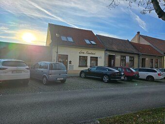 Ponúkame na prenájom obchodný priestor o výmere cca 180m2 v 