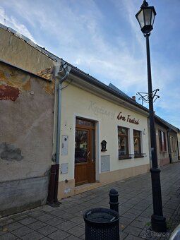 Ponúkame na prenájom obchodný priestor o výmere cca 180m2 v 