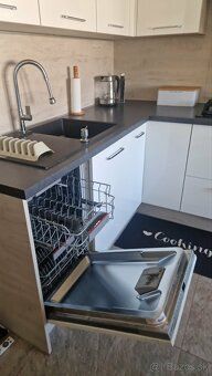 💎 PRÉMIOVÝ 4-IZBOVÝ BYT (83 m²) S KLÍMOU – BRATSKÁ, BANSKÁ Š