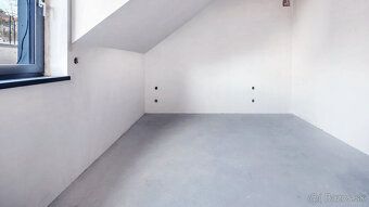 POSLEDNÉ 3 VOĽNÉ DOMY!
Na predaj luxusný rodinný dom / rodin