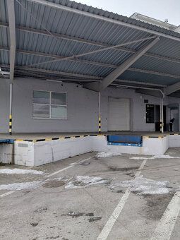 Prenajmeme skladový priestor s výmerou až 960 m2 v Bratislav