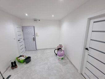 Na predaj priestranný 3 izbový byt o výmere 84 m² na vyhľadá