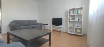 Prenajmem 2 izbový byt s balkónom, ktorý sa nachádza na 5. p