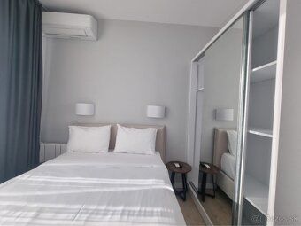 Ponúkame na predaj kompletne zariadený 3-izbový apartmán (2 