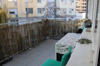 Ponúkame Vám na prenájom priestranný 2i byt s veľkým balkóno