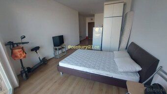 bd13631
Velkorysé studio s balkonem u pláže Cacao Beach
Nabí