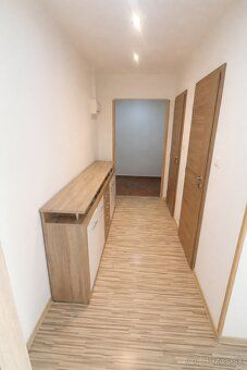 Ponúkame na predaj 3-izbový byt s balkónom v meste Lučenec, 