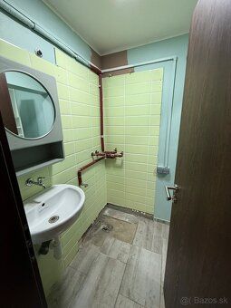 Obchodný priestor na prenájom – 18 m², Ovsištské námestie, B