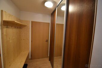 Ponúkame Vám na predaj veľmi pekný mezonetový apartmán, nach