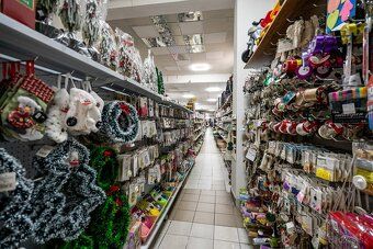 Exkluzívne ponúkam na predaj obchodný priestor v centre mest