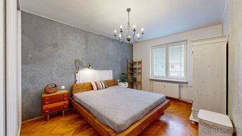 Ponúkame na prenájom priestranný 3-izbový byt na ulici Česko