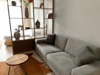 Ponúkam na predaj veľmi pekný a útulný 1-izbový apartmán v A