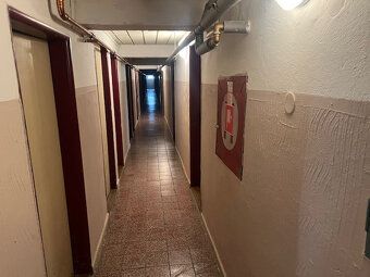 Ponúkame Vám na predaj tehlový 3 izbový byt s výmerou 73 m2,