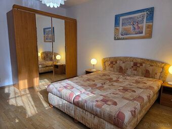 Ponúkame na prenájom priestranný 3-izbový byt o výmere 92 m²