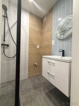 🏡 Kompletne zrekonštruovaný 3-izbový byt s francúzskym oknom