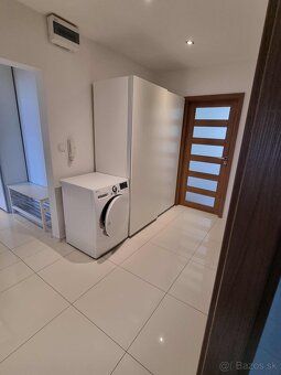 Ponúkame na prenájom zariadený 3-izbový byt o výmere 74 m²+ 