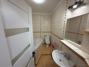 Ponúkam na prenájom priestranný 1-izbový byt s výmerou 37 m²