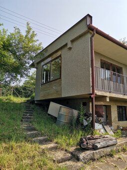 Ponúkame na predaj murovanú suchú podpivničenú chatku a vlas