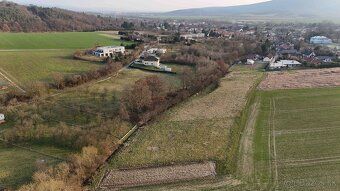 Ponúkame na predaj stavebný pozemok s rozlohou 649 m2, nachá